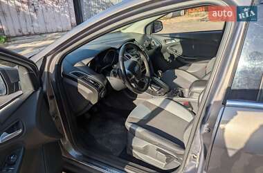 Хэтчбек Ford Focus 2013 в 