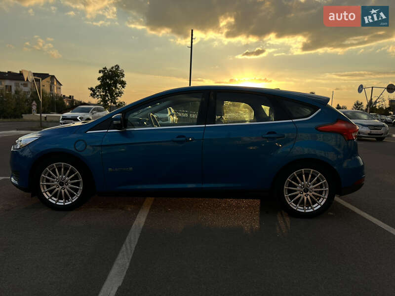 Хэтчбек Ford Focus 2015 в Ровно фото 5 Хэтчбек Ford Focus 2015 в Ровно