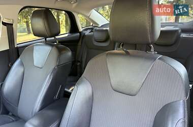 Седан Ford Focus 2011 в 