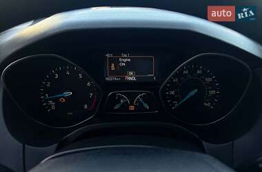 Седан Ford Focus 2015 в 
