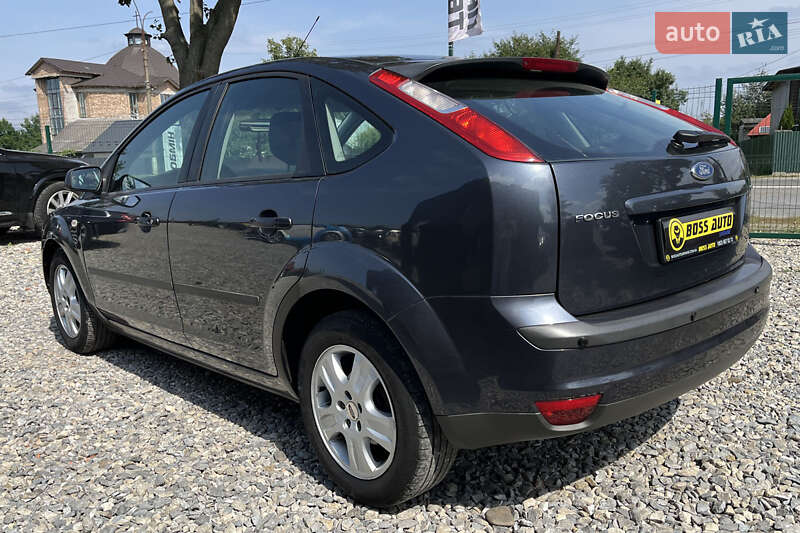 Хэтчбек Ford Focus 2006 в Коломые