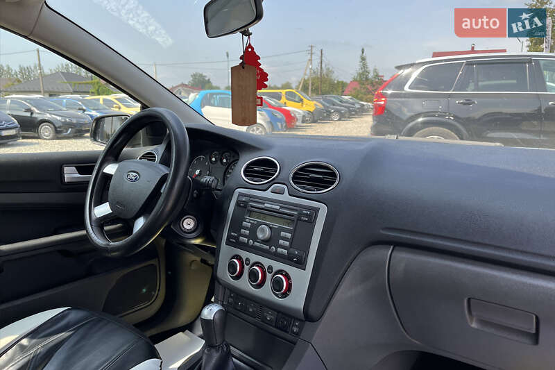 Хэтчбек Ford Focus 2006 в Коломые