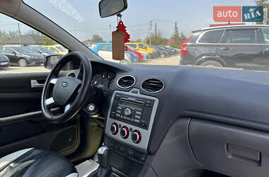 Хэтчбек Ford Focus 2006 в 