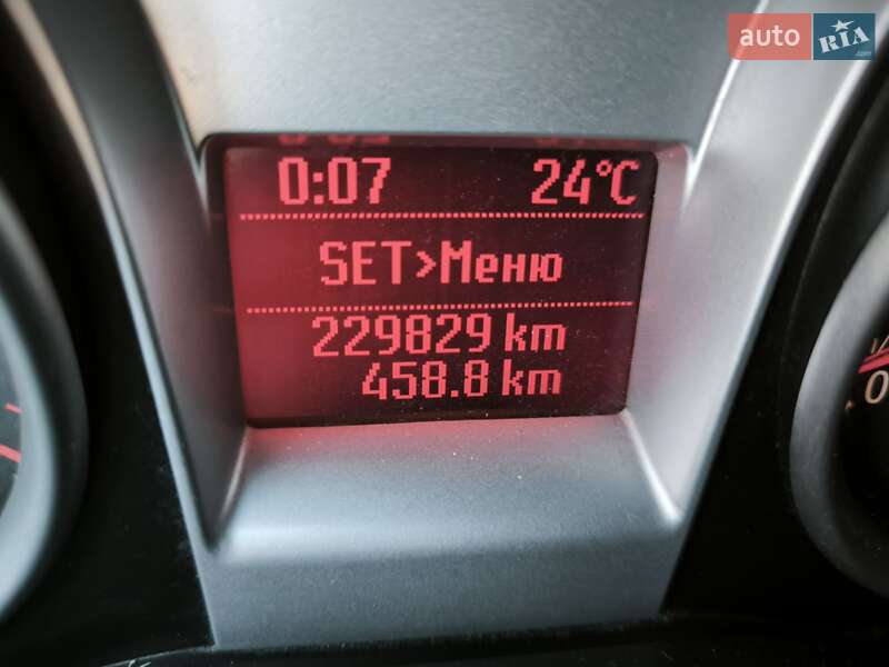 Хэтчбек Ford Focus 2011 в Чернигове