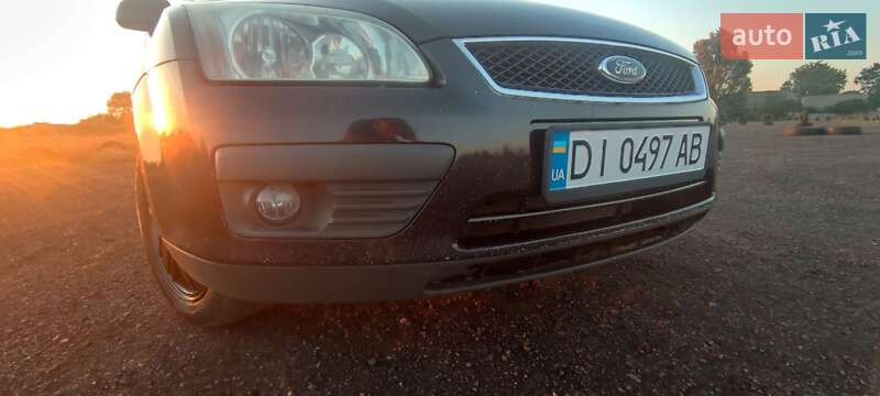 Седан Ford Focus 2006 в Краснограде
