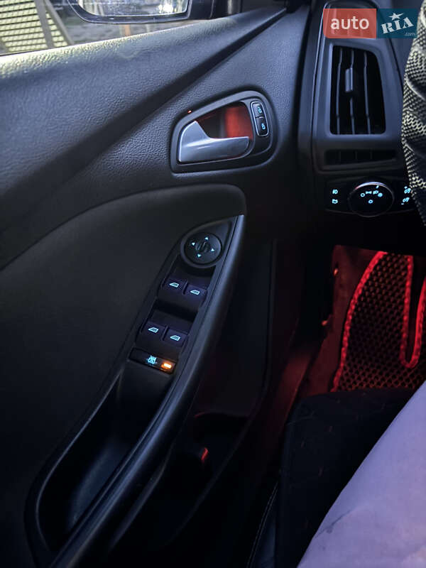 Седан Ford Focus 2016 в Львове