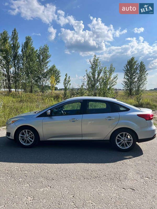 Седан Ford Focus 2015 в Киеве фото 4 Седан Ford Focus 2015 в Киеве