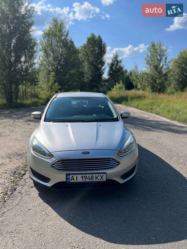 Седан Ford Focus 2015 в Киеве фото 6 Седан Ford Focus 2015 в Киеве