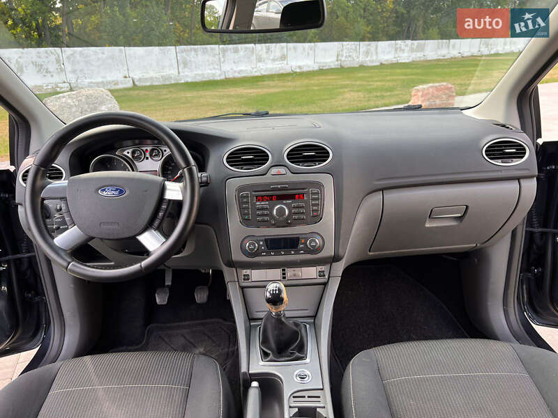 Хетчбек Ford Focus 2010 в Луцьку