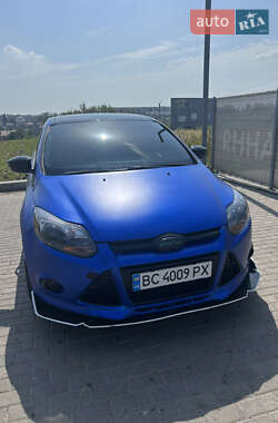 Хэтчбек Ford Focus 2013 в 