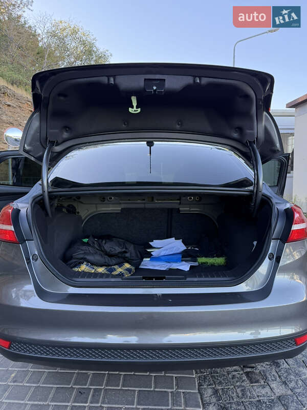 Седан Ford Focus 2015 в Одессе фото 21 Седан Ford Focus 2015 в Одессе