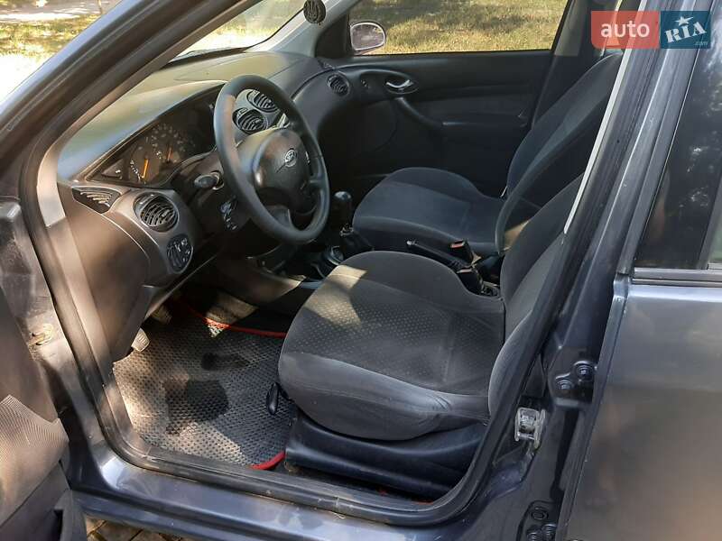 Седан Ford Focus 2004 в Харькове фото 4 Седан Ford Focus 2004 в Харькове