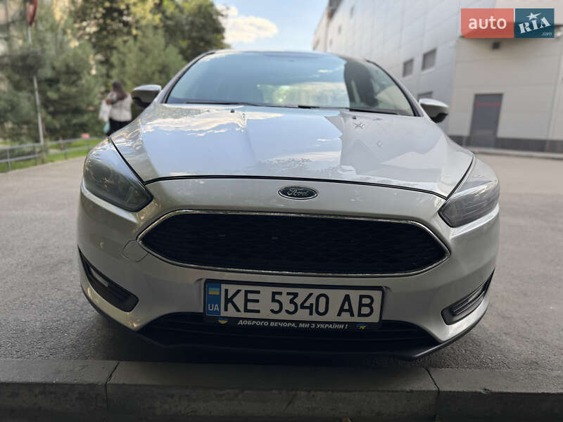 Хэтчбек Ford Focus 2015 в Днепре фото 8 Хэтчбек Ford Focus 2015 в Днепре