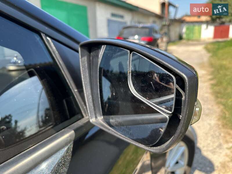 Седан Ford Focus 2015 в Дубно