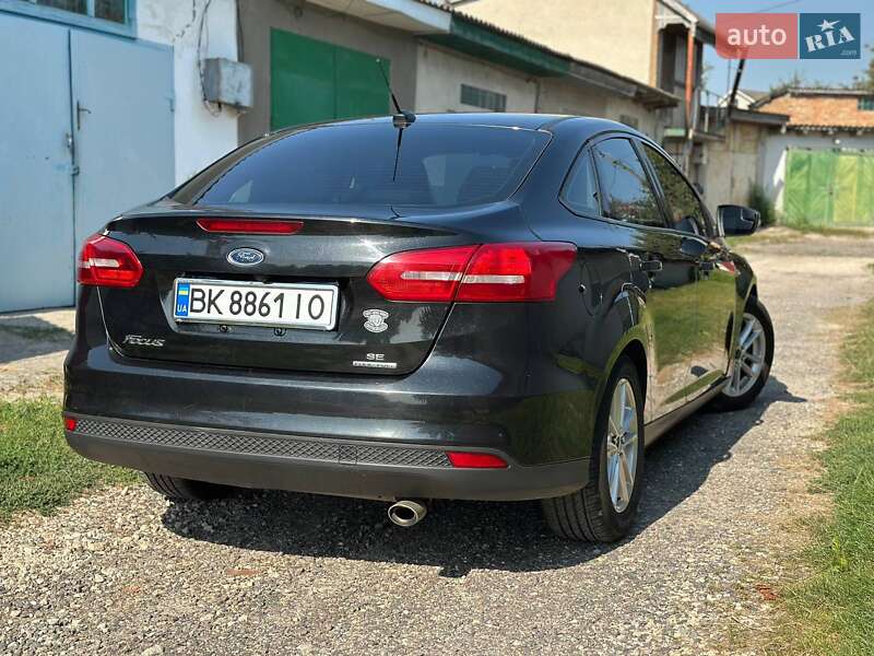 Седан Ford Focus 2015 в Дубно