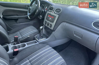 Универсал Ford Focus 2010 в 