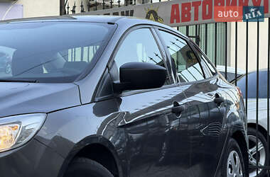 Седан Ford Focus 2012 в 