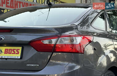 Седан Ford Focus 2012 в 