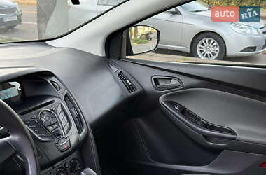 Седан Ford Focus 2012 в 