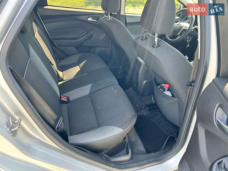 Хэтчбек Ford Focus 2011 в Киеве