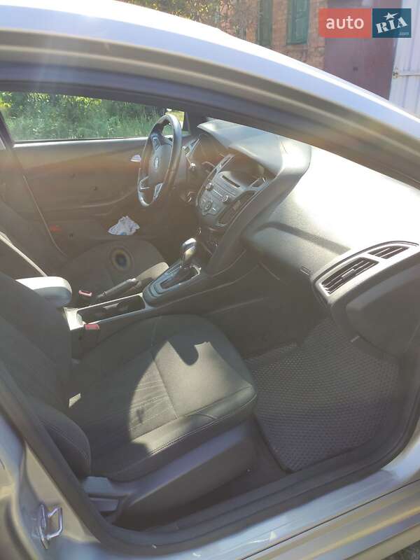 Хэтчбек Ford Focus 2015 в Харькове