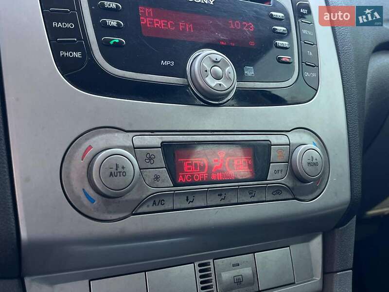 Хэтчбек Ford Focus 2010 в Львове фото 32 Хэтчбек Ford Focus 2010 в Львове