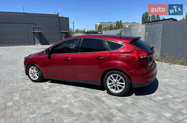 Седан Ford Focus 2015 в 