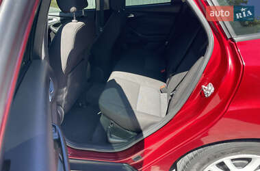 Седан Ford Focus 2015 в 