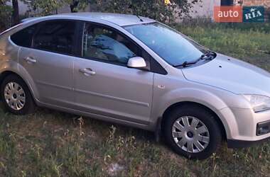 Хэтчбек Ford Focus 2007 в 
