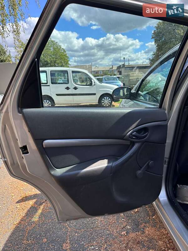 Універсал Ford Focus 2001 в Миронівці фото 8 Універсал Ford Focus 2001 в Миронівці