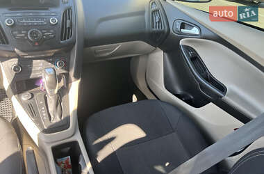 Седан Ford Focus 2015 в 