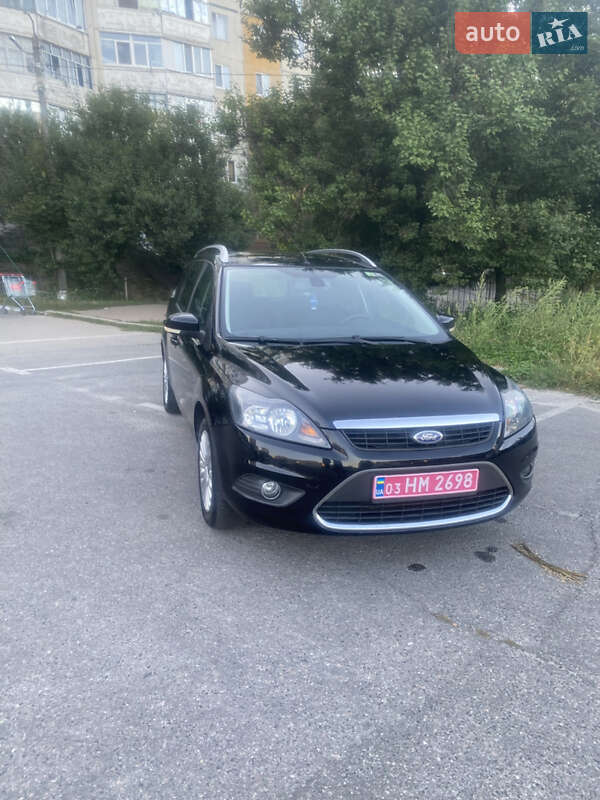 Универсал Ford Focus 2010 в 