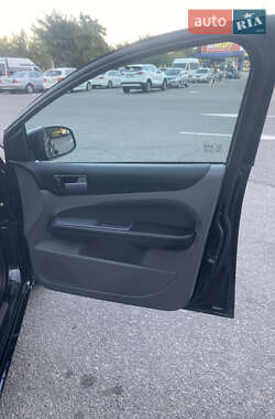 Универсал Ford Focus 2010 в 
