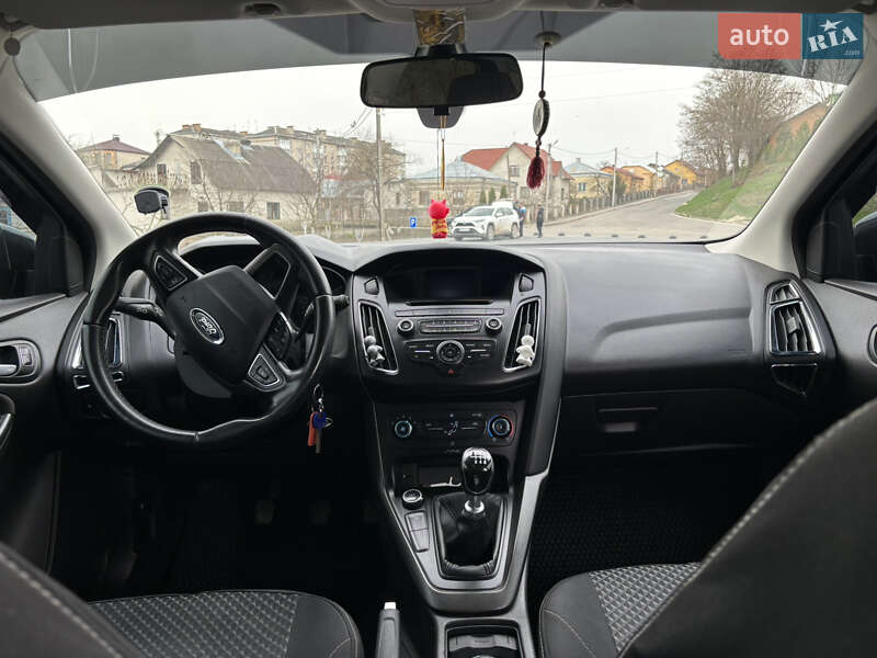 Хэтчбек Ford Focus 2016 в Зборове