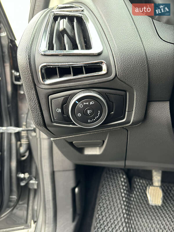 Хэтчбек Ford Focus 2016 в Зборове