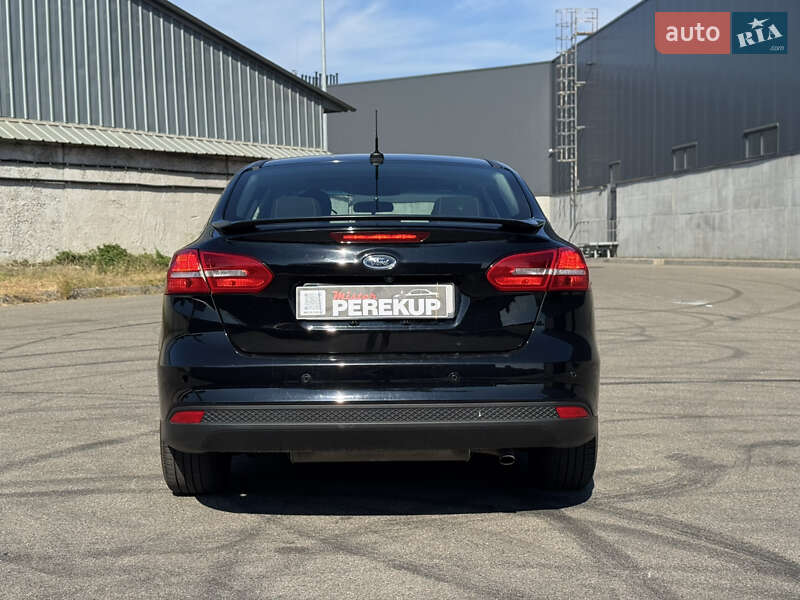 Седан Ford Focus 2018 в Киеве фото 4 Седан Ford Focus 2018 в Киеве
