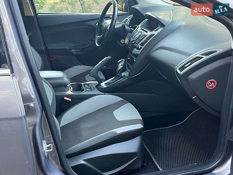 Хэтчбек Ford Focus 2012 в Киеве фото 20 Хэтчбек Ford Focus 2012 в Киеве