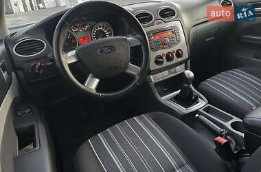 Универсал Ford Focus 2010 в 