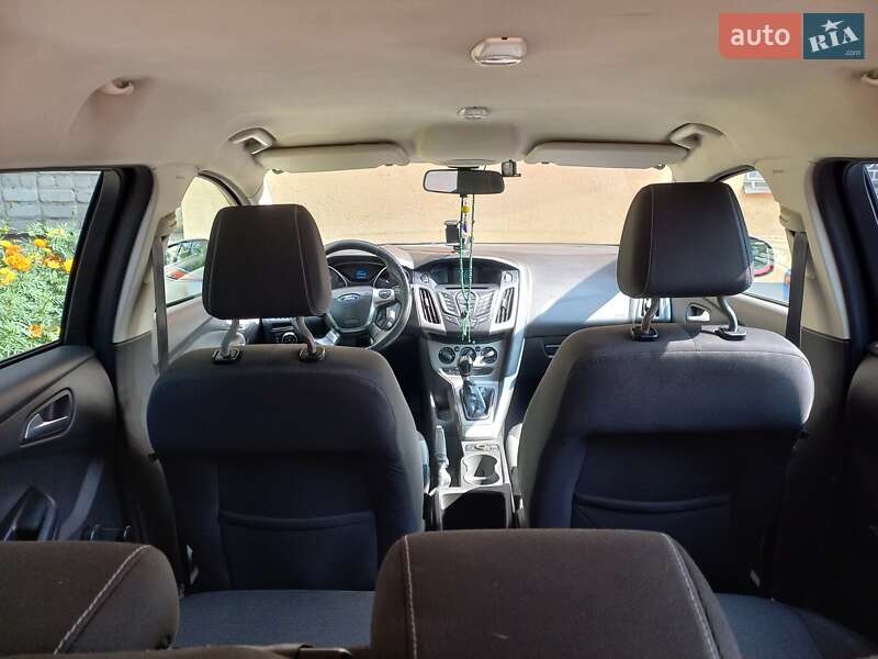 Универсал Ford Focus 2012 в Киеве фото 19 Универсал Ford Focus 2012 в Киеве