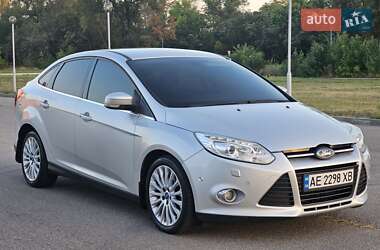 Седан Ford Focus 2011 в 