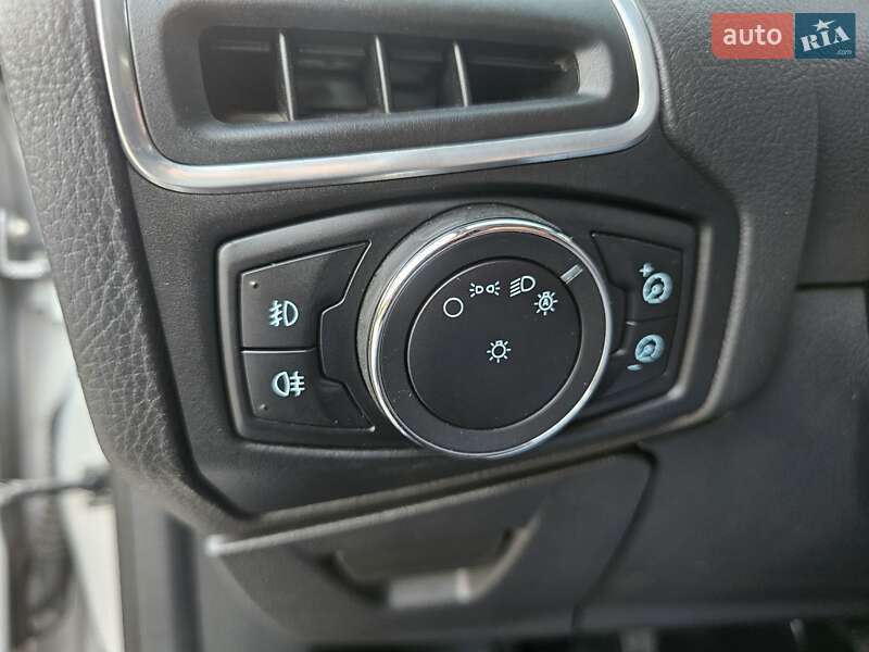 Седан Ford Focus 2011 в Днепре фото 20 Седан Ford Focus 2011 в Днепре