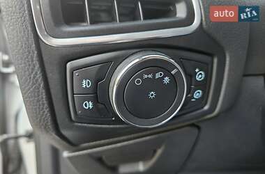 Седан Ford Focus 2011 в 