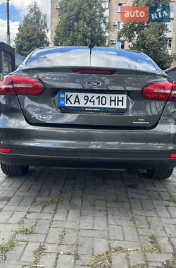 Седан Ford Focus 2017 в 