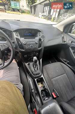 Седан Ford Focus 2017 в 