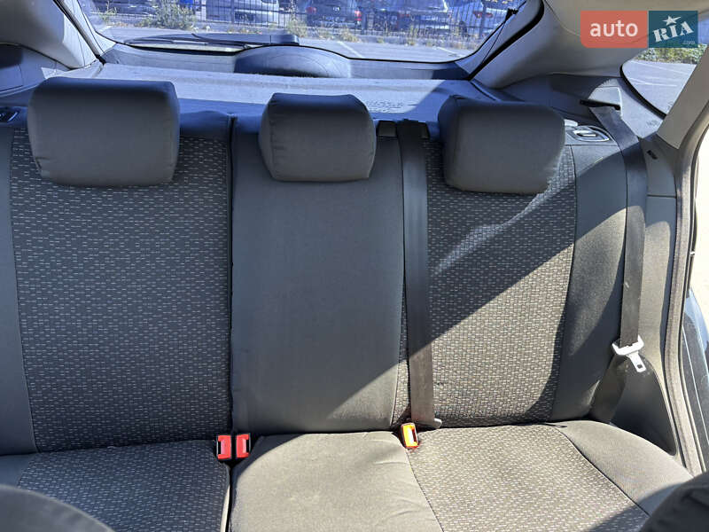 Хэтчбек Ford Focus 2010 в Киеве