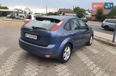Хэтчбек Ford Focus 2006 в 