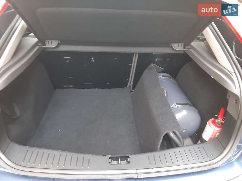 Хэтчбек Ford Focus 2006 в Ивано-Франковске фото 18 Хэтчбек Ford Focus 2006 в Ивано-Франковске