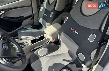 Седан Ford Focus 2017 в 