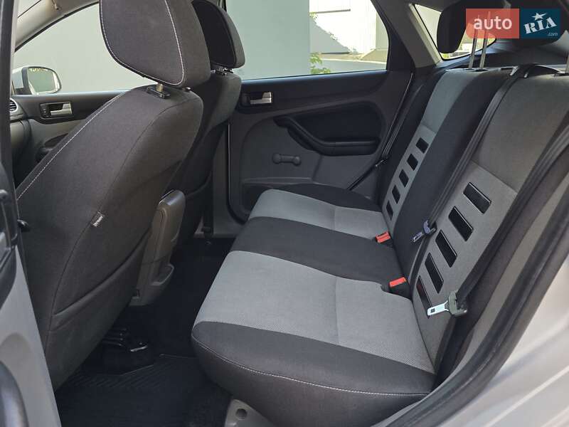 Хетчбек Ford Focus 2011 в Тернополі фото 25 Хетчбек Ford Focus 2011 в Тернополі