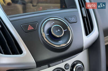 Седан Ford Focus 2012 в 